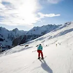 Daire Near Hochzillertal Lift