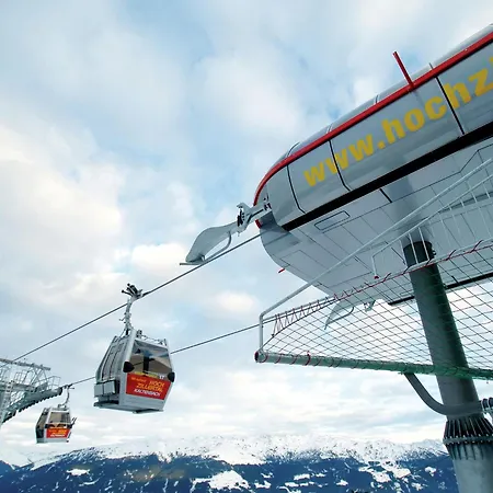 Near Hochzillertal Lift 아파트 유던스