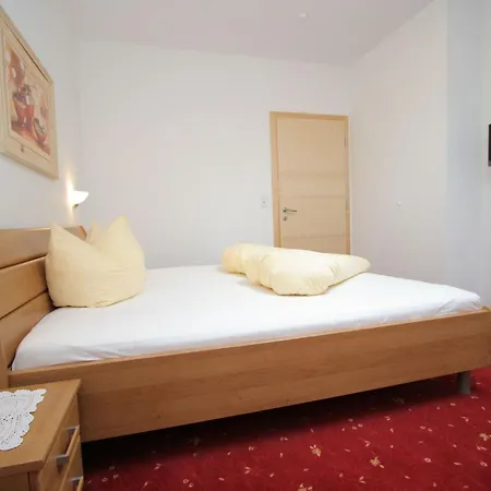 Near Hochzillertal Lift アパート *