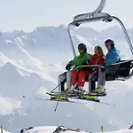 Appartement Near Hochzillertal Lift